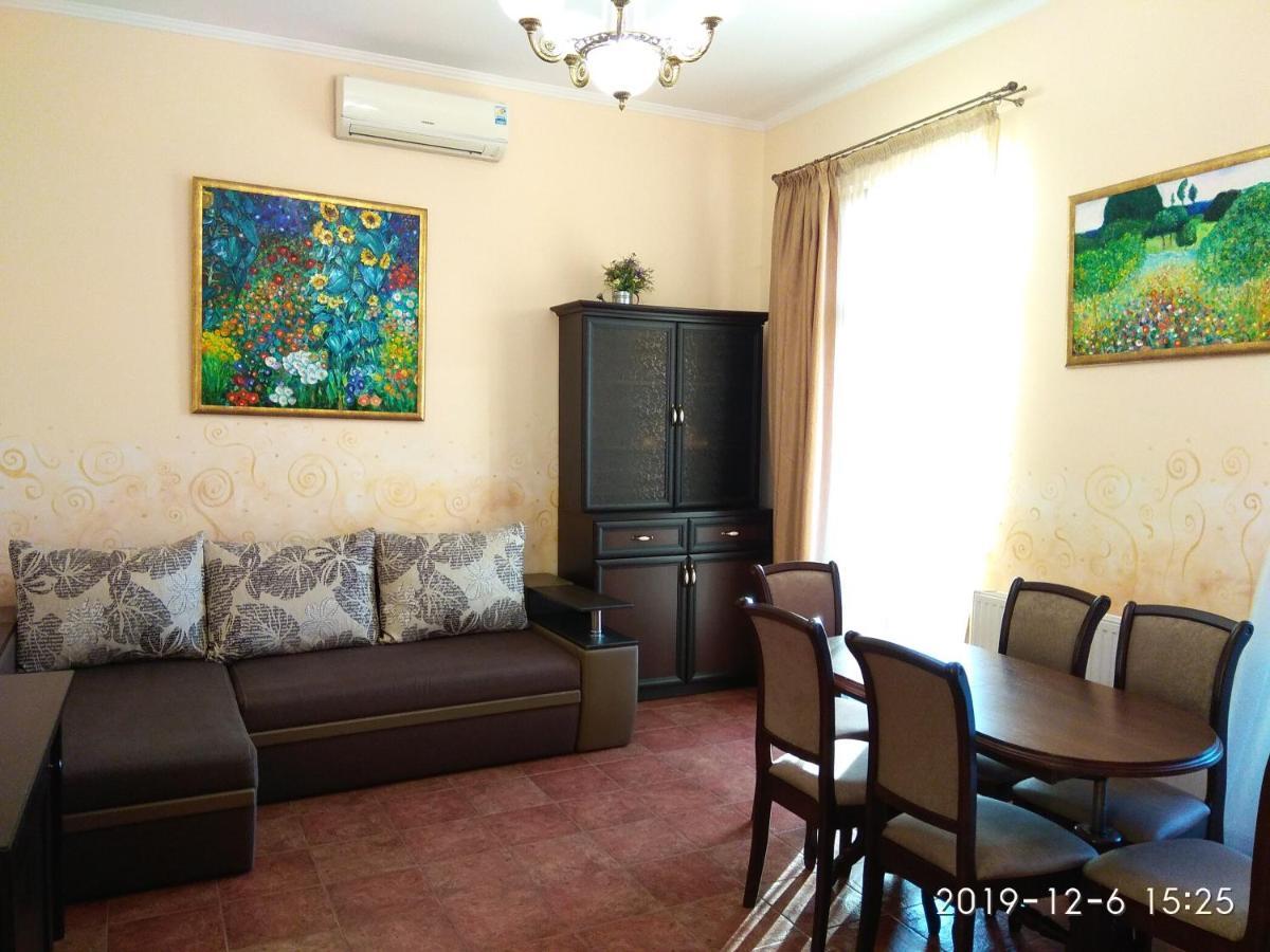 Aparthotel Na Dobu 리비프 외부 사진
